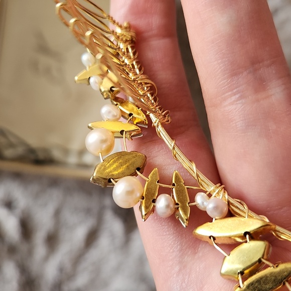 Emma Katzka Lia tiara, gold and blush - Picture 10 of 12